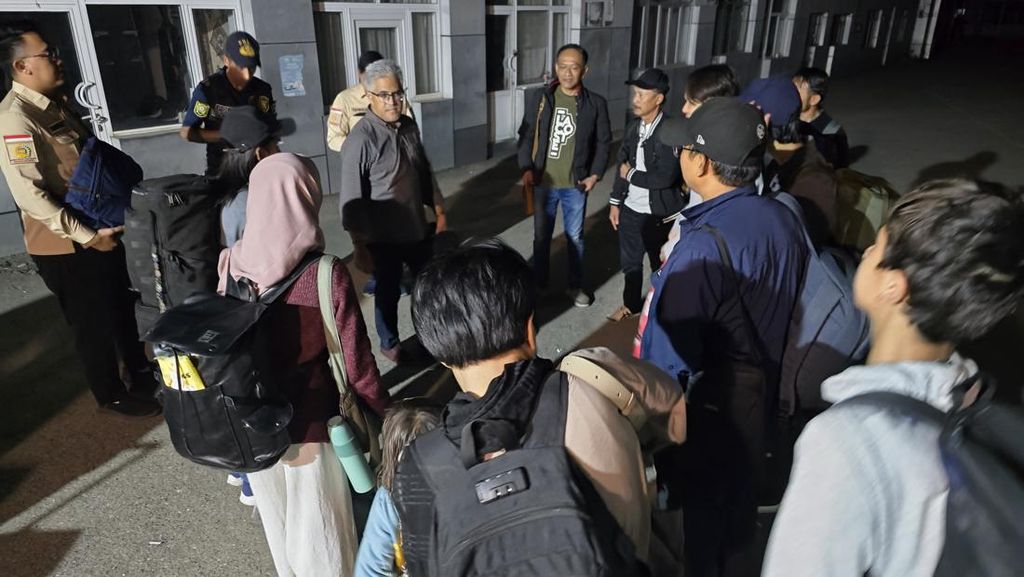 Evakuasi WNI Gelombang 1 dari Iran Tiba di Jakarta Besok: Harapan dan Tantangan